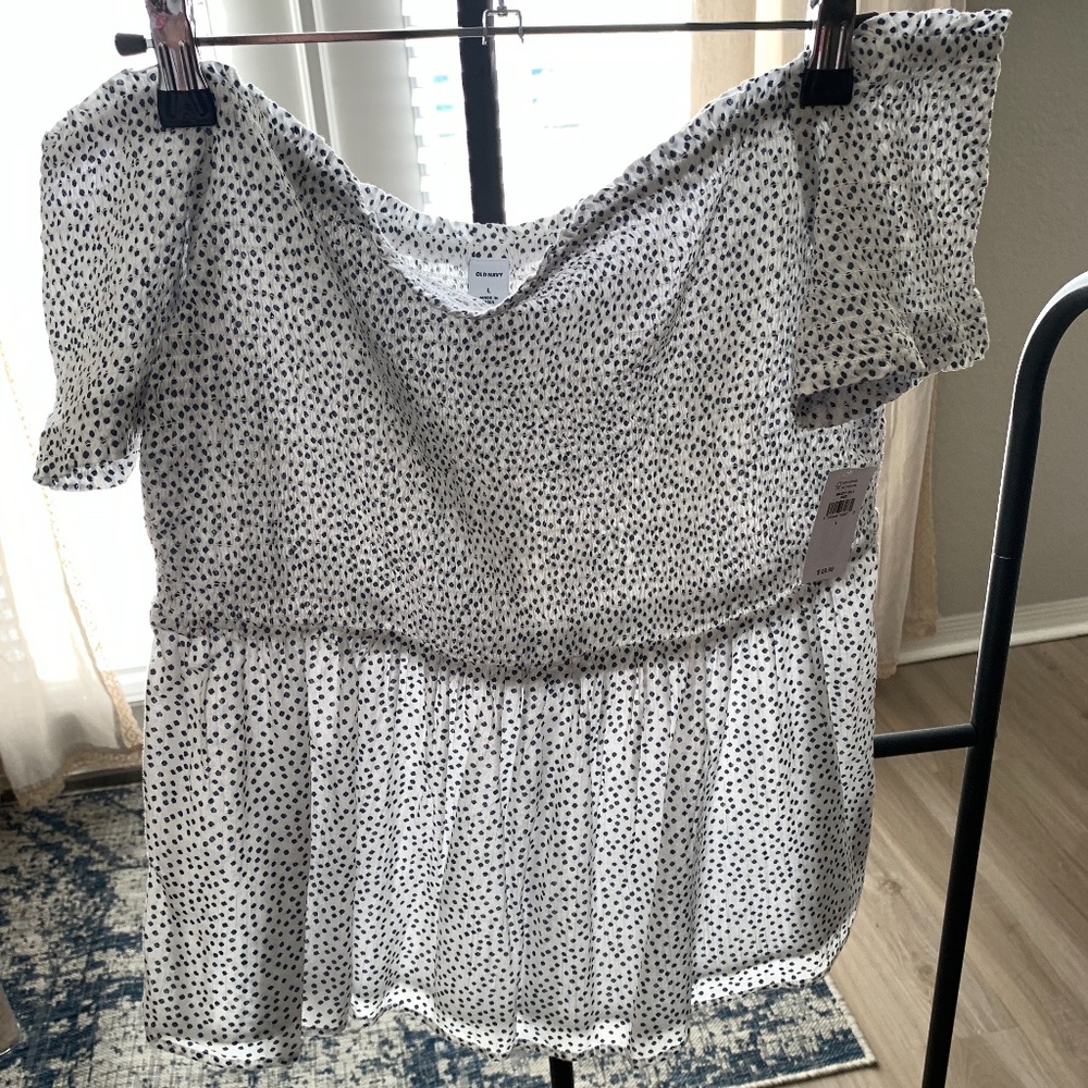Old Navy White Short Sleeve Peplum Blouse with Black Dot Print